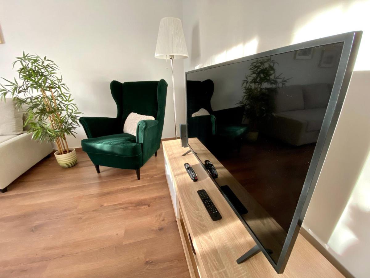 Esther Apartman Tatabanya Exterior photo